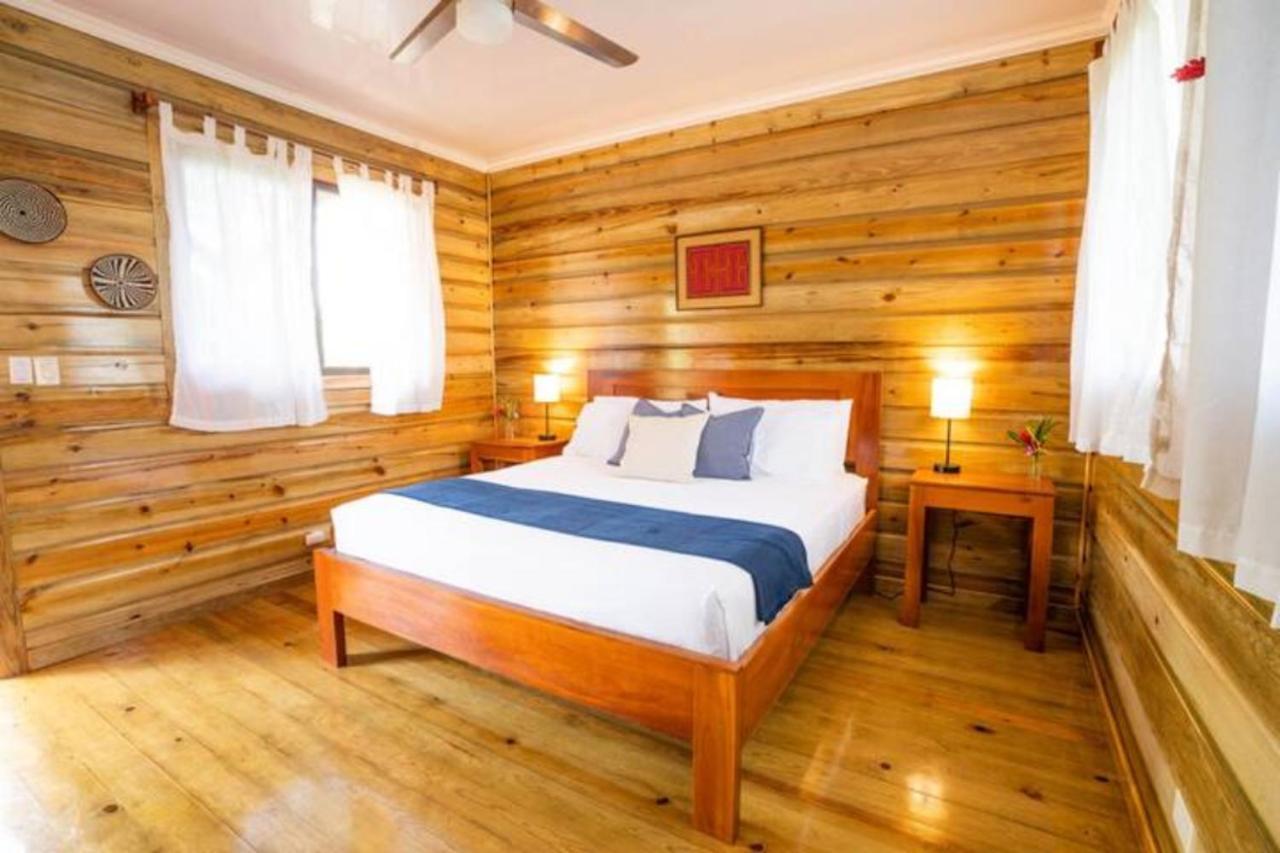 Bed and Breakfast Casa Marlin à Bocas del Toro Extérieur photo